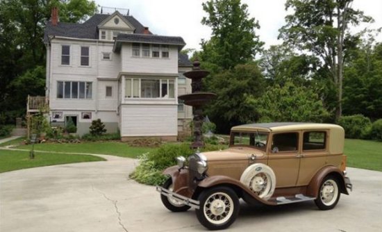 Carriage House storage is available for vintage vehicles.